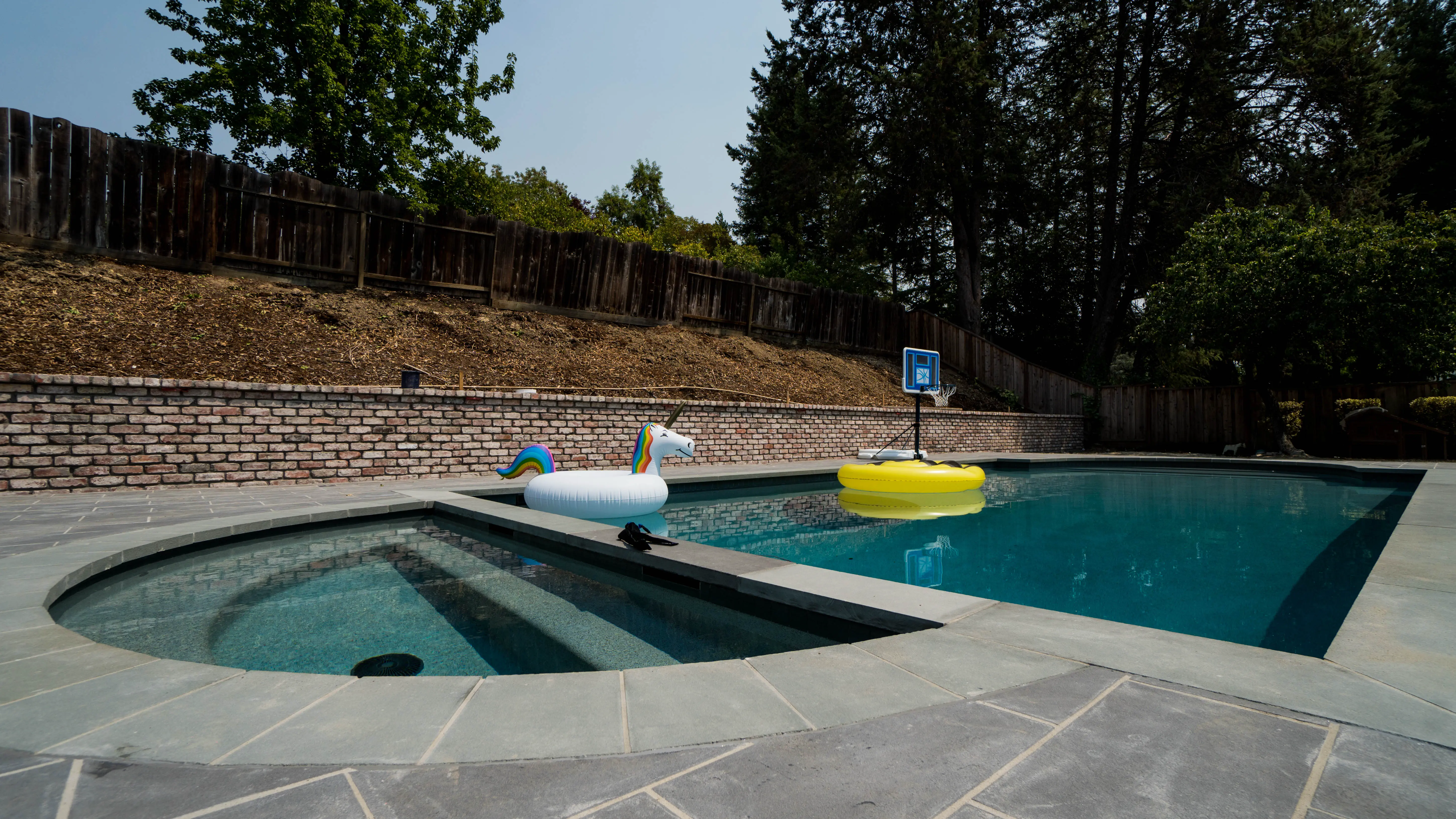 Pool service in Pleasanton, CA